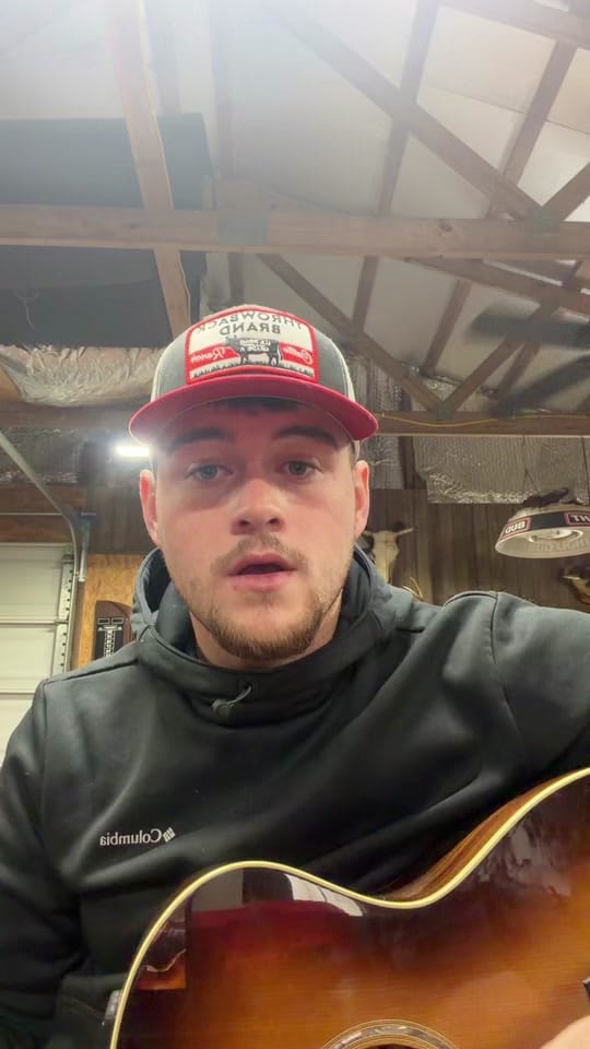 Post 7 by dakotahayden on TikTok (video)