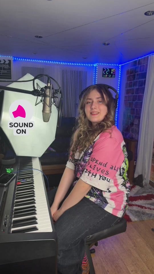 Post 1 by Immi Davis on TikTok (video)