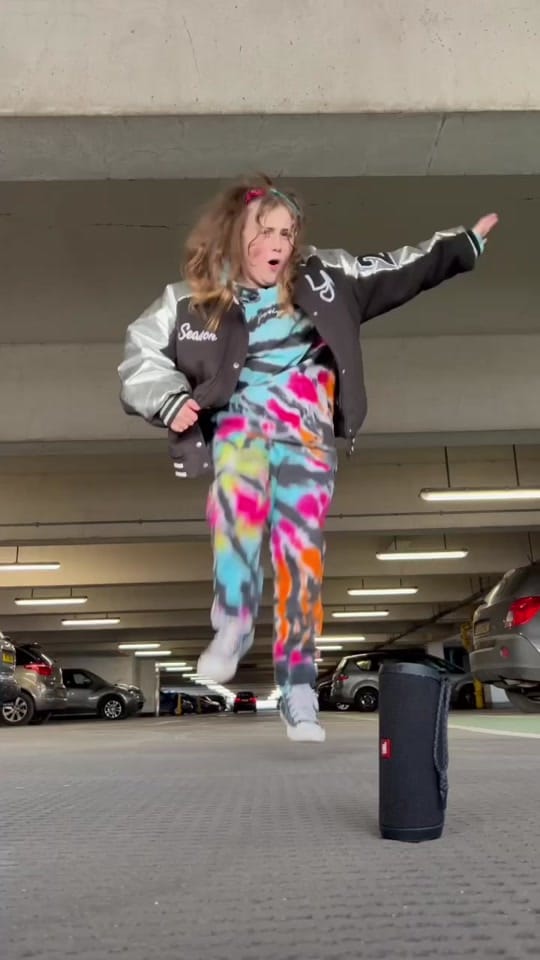 Post 10 by Immi Davis on TikTok (video)