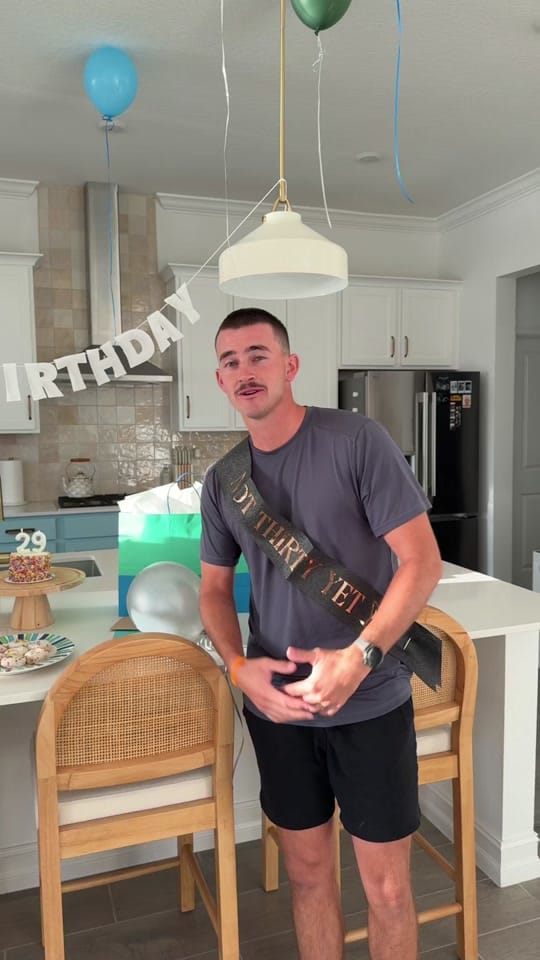 Post 1 by Johnny Spinelli on TikTok (video)