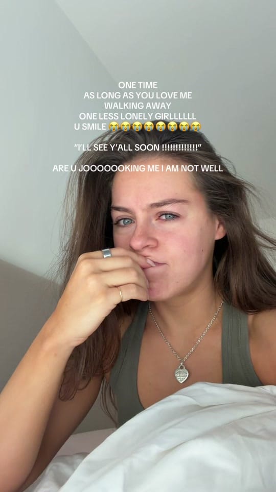 Post 2 by Georgia Rose MUA on TikTok (video)