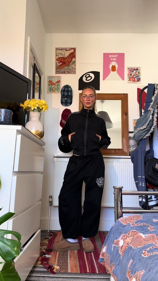 Post 10 by marjmarjmarjmarjmarj on TikTok (video)