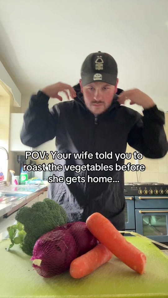 Post 6 by Charlie Gillman on TikTok (video)