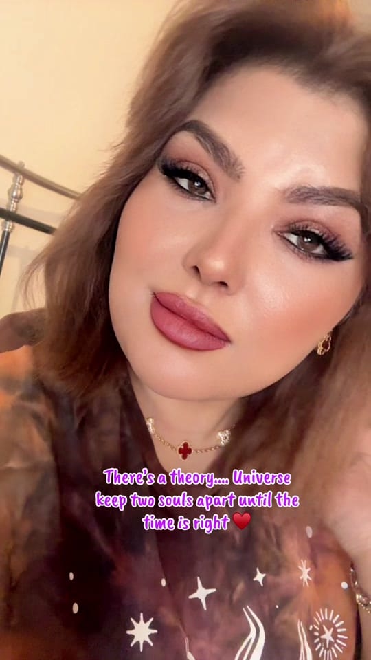 Post 4 by Sana on TikTok (video)