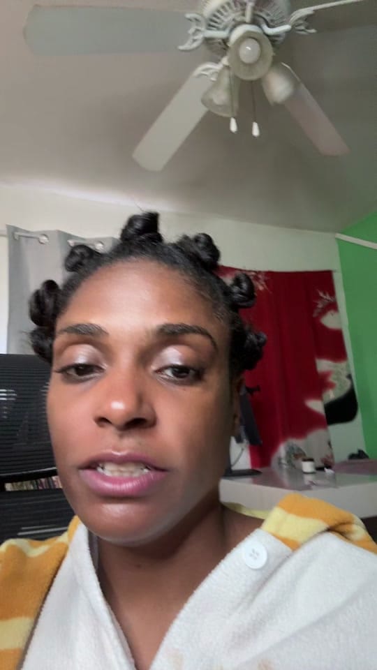 Post 7 by Luna on TikTok (video)