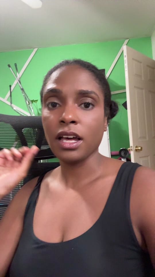 Post 9 by Luna on TikTok (video)