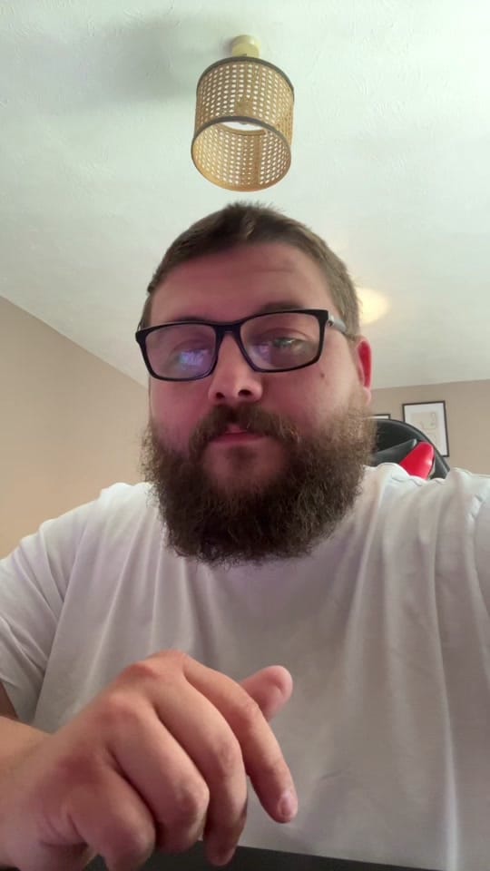 Post 4 by officialchechesterman on TikTok (video)