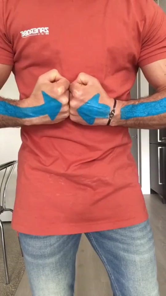 Post 9 by Max on TikTok (video)