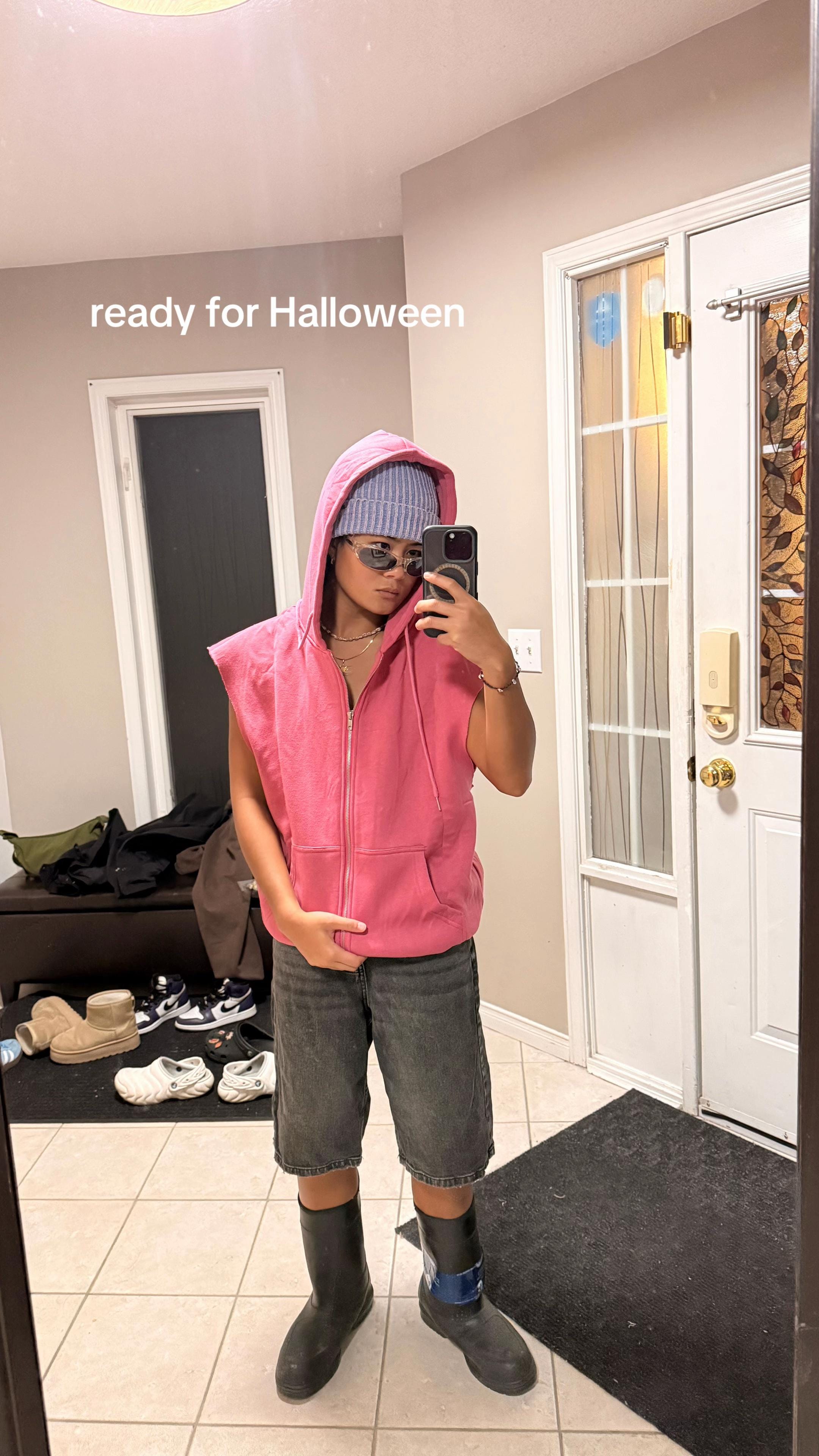 Post 3 by palace on TikTok (video)