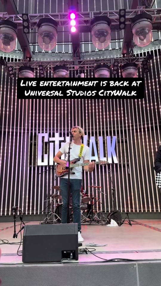 Post 1 by Athena on TikTok (video)