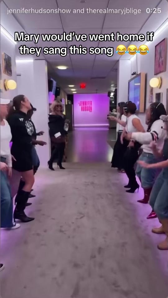 Post 3 by Starinah 'Star' Dixo on TikTok (video)