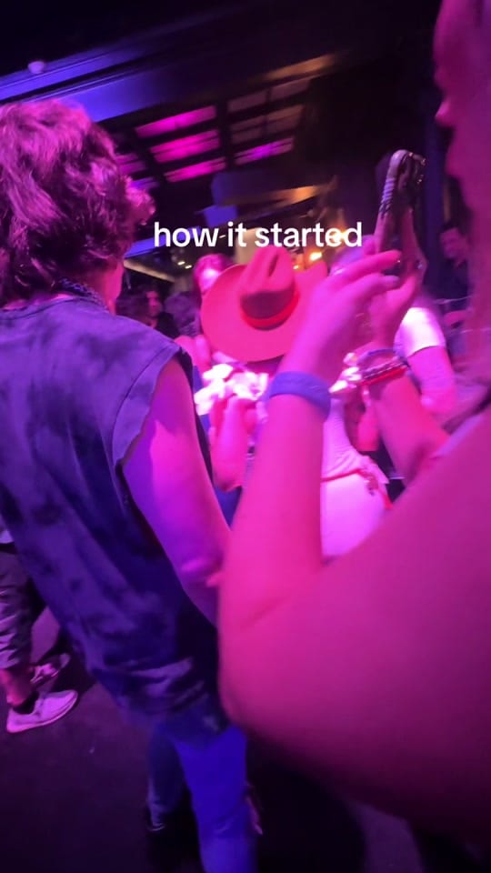 Post 1 by Jessica Rizzardi | Dancer Jess on TikTok (video)
