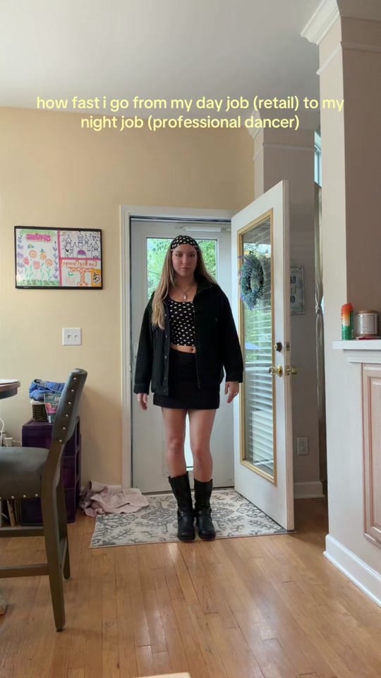 Post 7 by Jessica Rizzardi | Dancer Jess on TikTok (video)
