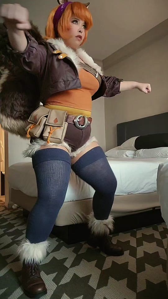 Post 4 by AllieCatCosplay on TikTok (video)