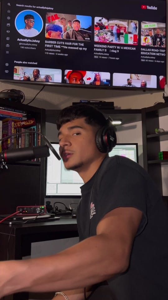 Post 5 by JohnyPlaysTrombone on TikTok (video)