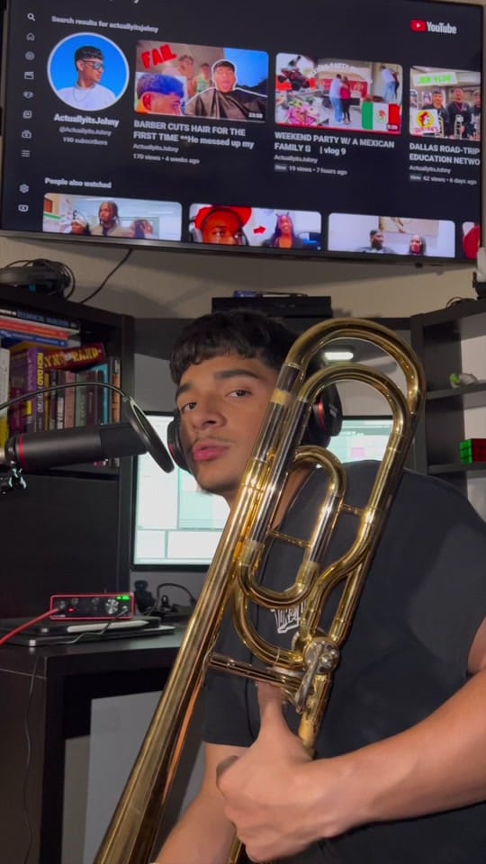 Post 3 by JohnyPlaysTrombone on TikTok (video)