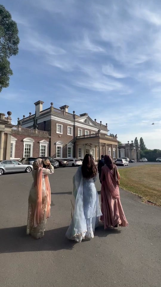 Post 2 by Sana on TikTok (video)