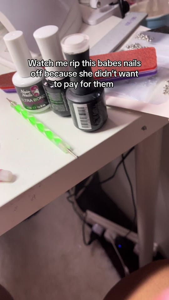 Post 10 by TGWSTUDIOS | LDN NAIL TECH on TikTok (video)