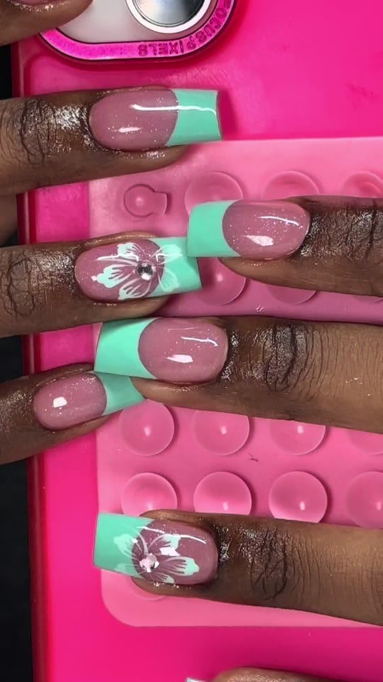 Post 7 by TGWSTUDIOS | LDN NAIL TECH on TikTok (video)