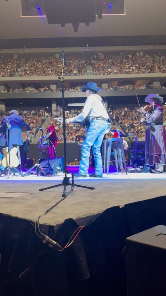 Post 6 by Heather White on TikTok (video)
