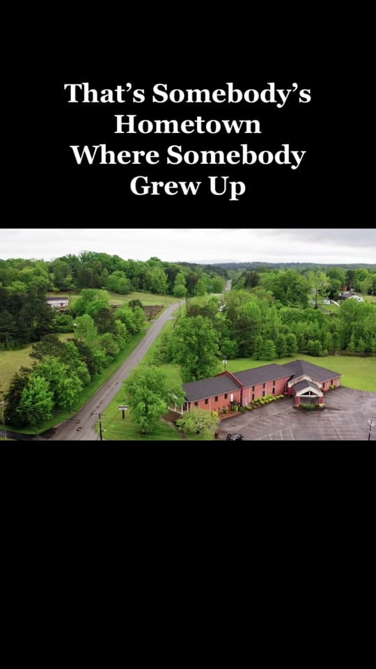 Post 6 by Alex Maxwell on TikTok (video)
