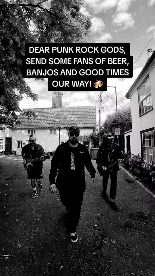 Post 1 by Shanghai Treason on TikTok (video)