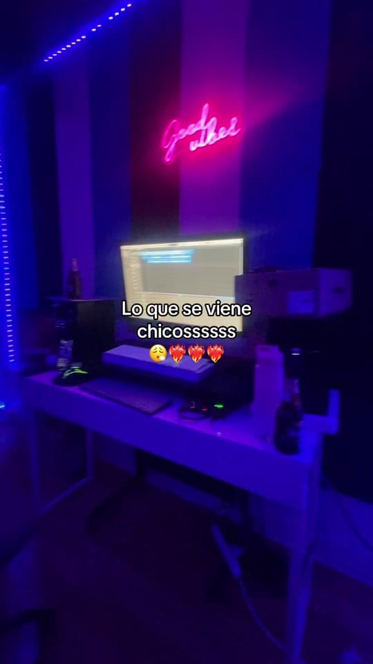 Post 5 by Martina.Magenta🇮🇹🇨🇦 on TikTok (video)