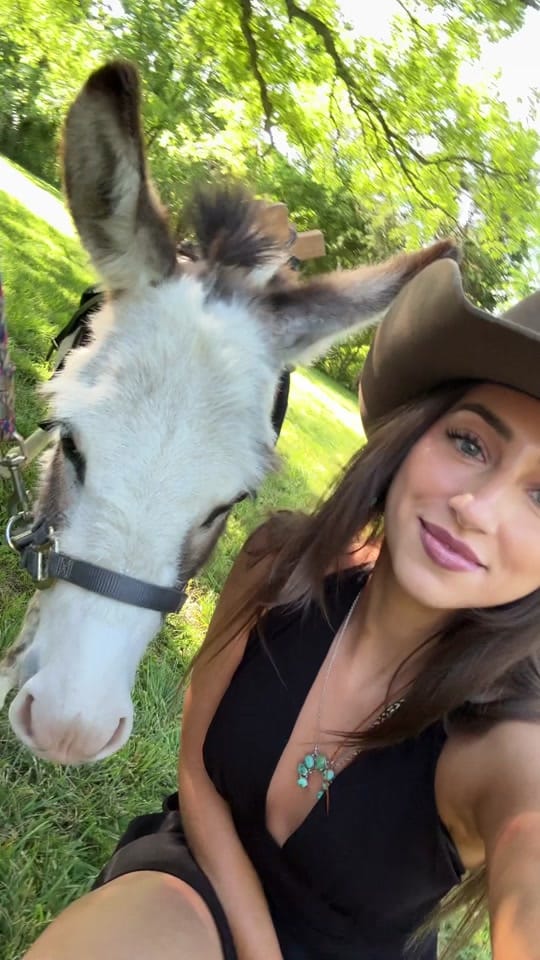 Post 4 by Bailey Shaye on TikTok (video)