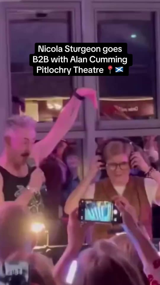 Post 10 by Rave Station on TikTok (video)