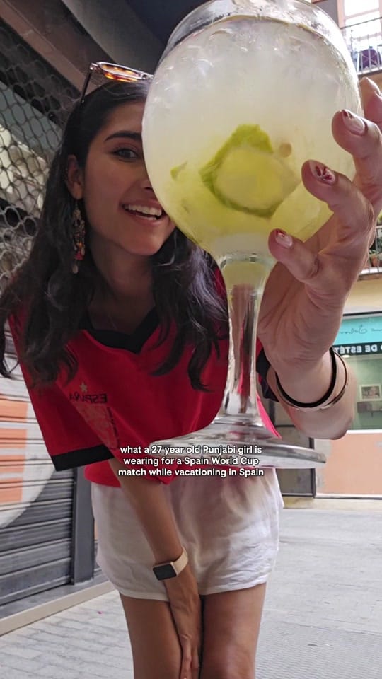 Post 1 by Simran 🍒✨️ on TikTok (video)