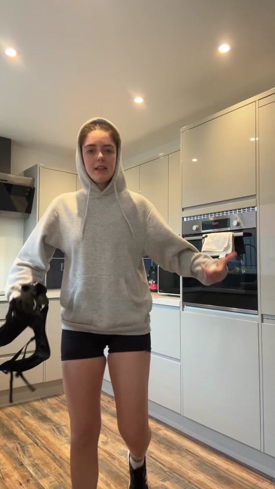 Post 5 by Laura Fulgenzi on TikTok (video)