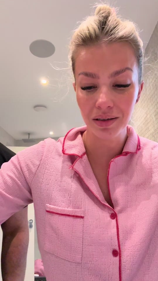 Post 2 by courtneycrawford___ on TikTok (video)