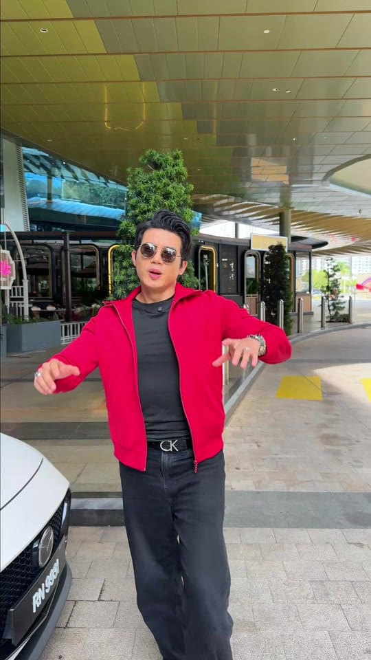 Post 2 by Zoeyrahman on TikTok (video)