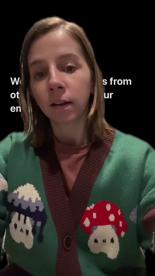 Post 5 by Aislinn Elizabeth on TikTok (video)