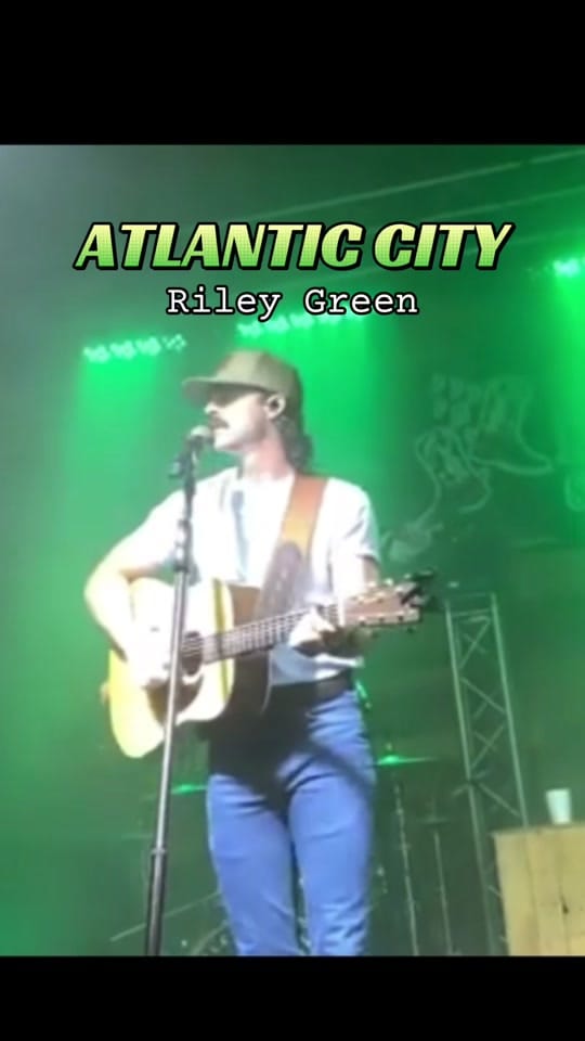 Post 1 by Country Music Social on TikTok (video)