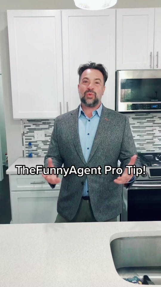 Post 9 by TheFunnyAgent |  Dan DeCapua on TikTok (video)