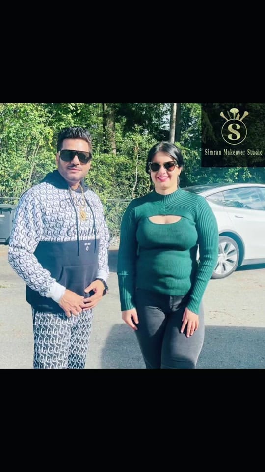 Post 10 by Simranmakeoverstudio on TikTok (video)