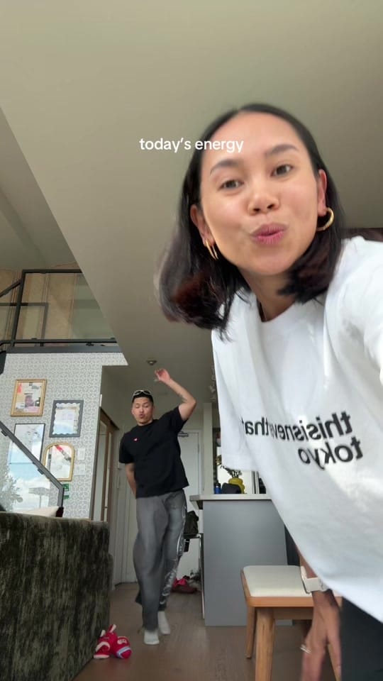 Post 1 by Jess & Neil on TikTok (video)