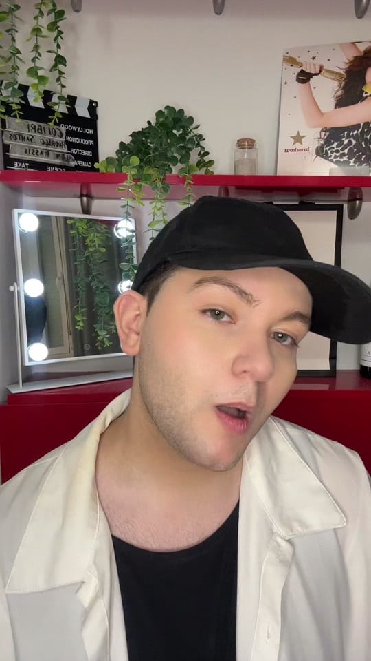Post 8 by XUR on TikTok (video)