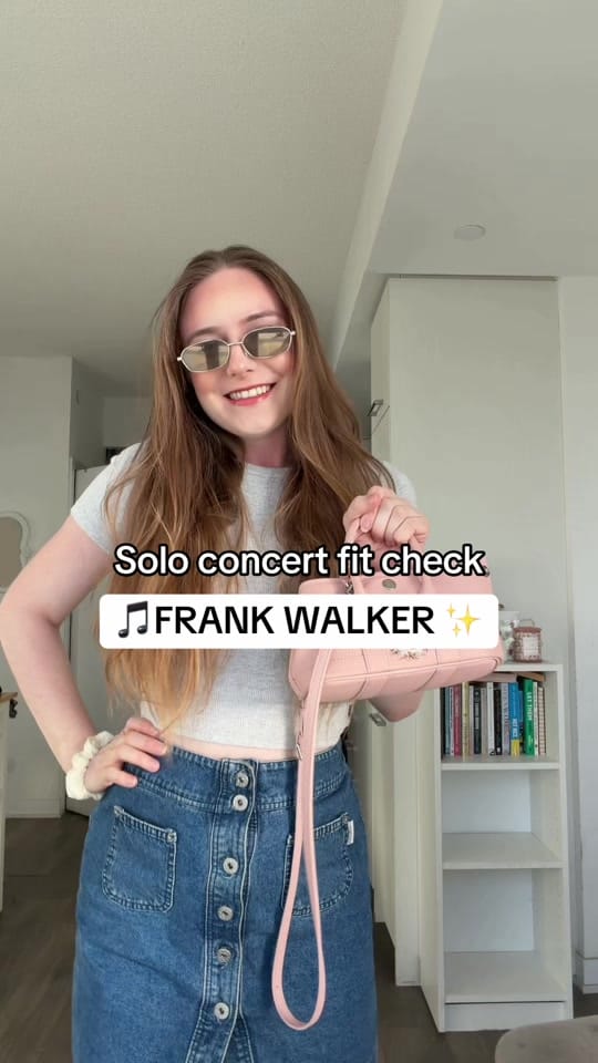 Post 6 by Ashley Simpson on TikTok (video)