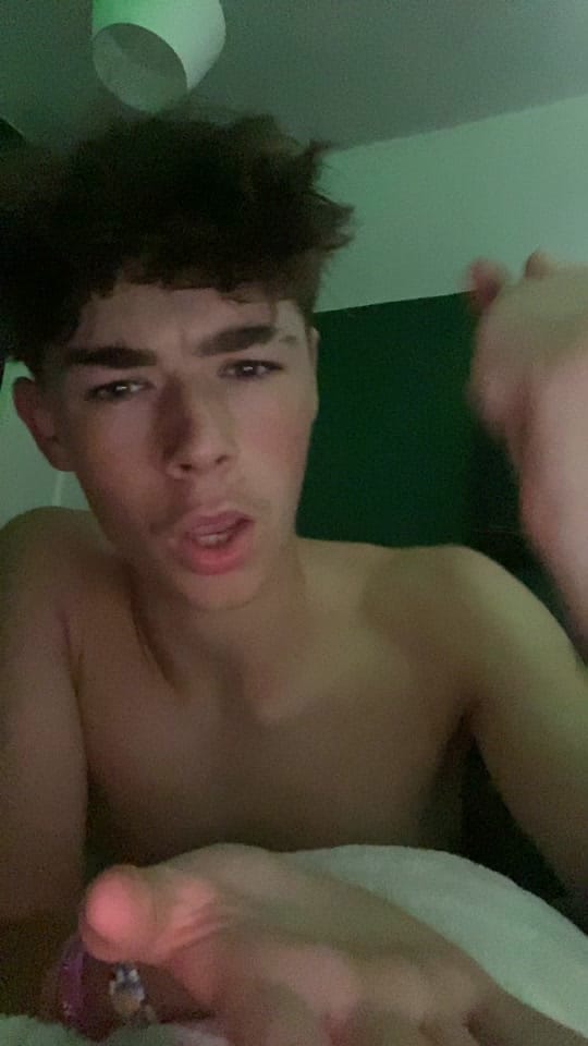 Post 4 by ESME DOLL | Bristol, UK on TikTok (video)