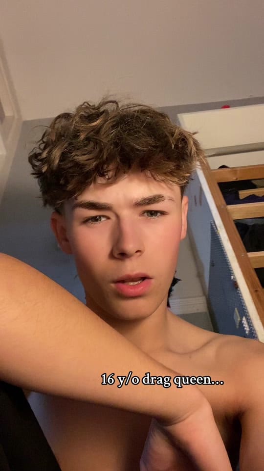 Post 7 by ESME DOLL | Bristol, UK on TikTok (video)