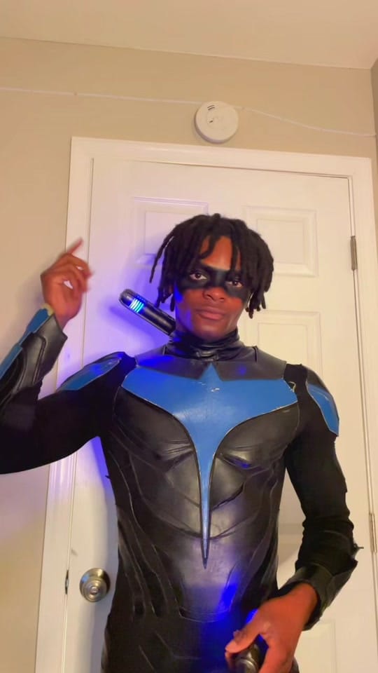 Post 10 by acroaddictcosplays on TikTok (video)