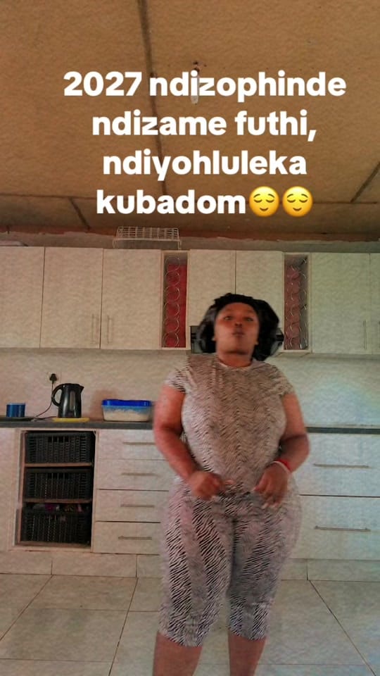 Post 10 by Lilly on TikTok (video)