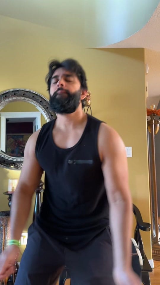 Post 5 by Ali Gohar on TikTok (video)