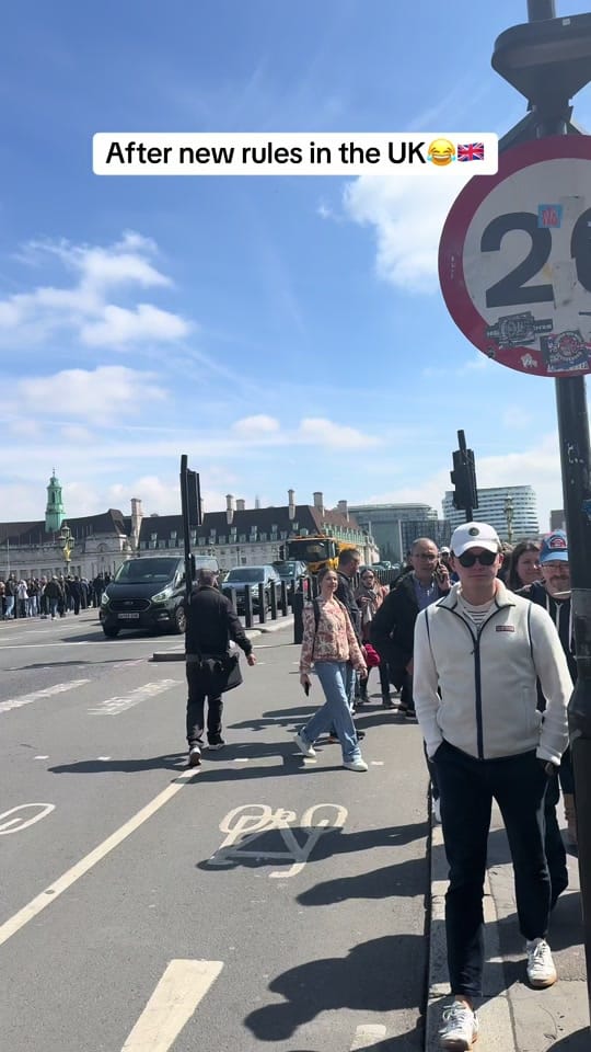 Post 8 by Mohsin Official🇬🇧 on TikTok (video)