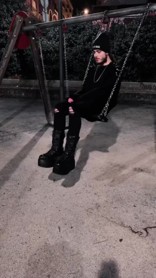 Post 8 by Alex on TikTok (video)