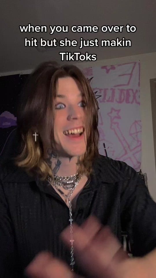 Post 6 by SINTHETIC on TikTok (video)