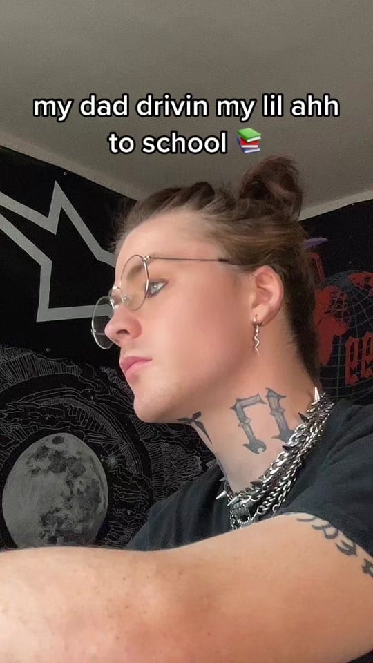 Post 1 by SINTHETIC on TikTok (video)