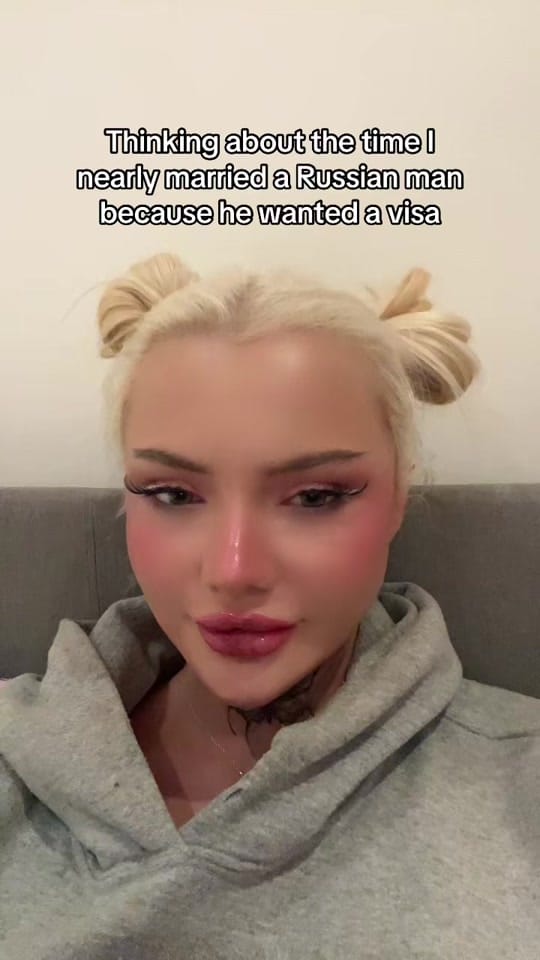 Post 9 by Lowri Rose on TikTok (video)